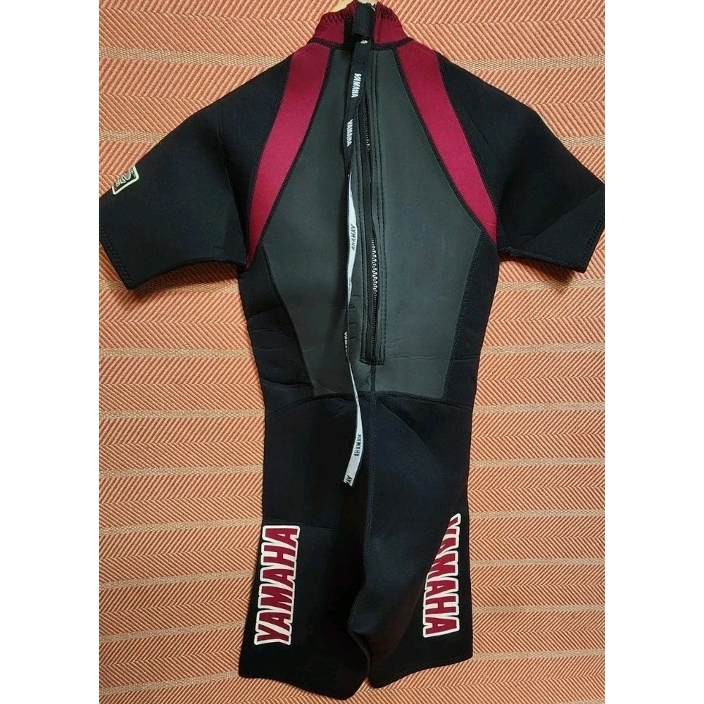 YAMAHA Wetsuit Women's Sz‎ M NEOPRENE Shorty Wet Suit Surf Ocean Swim Black EUC